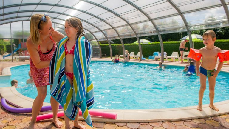 Camping Au Clos de la Chaume Glamping zwembad 768x432