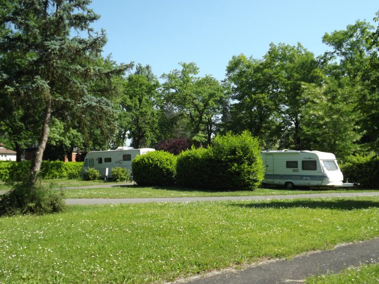 Camping L Ile du Rhin staanplaatsen 768x576