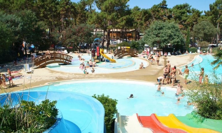 Camping La Côte D Argent glijbanen 768x461