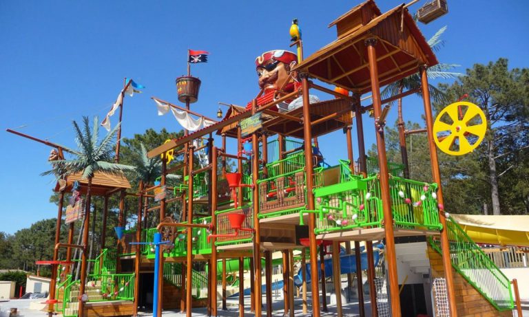 Camping La Côte D Argent pirateneiland 768x461
