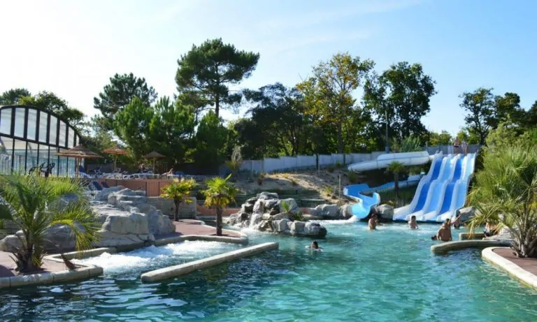 Camping Le Palace glijbanen 768x461