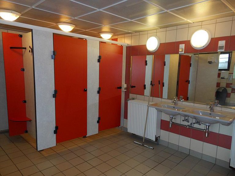 Camping Les Portes d Alsace Saverne sanitair 768x576