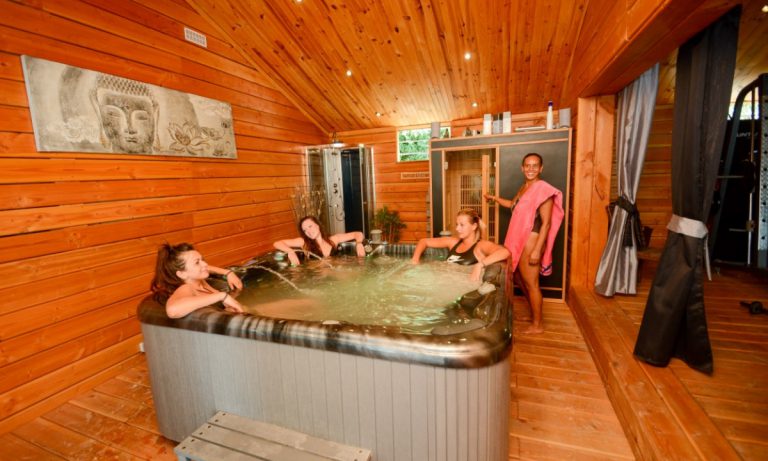 Camping Aloha Plage wellness 768x461