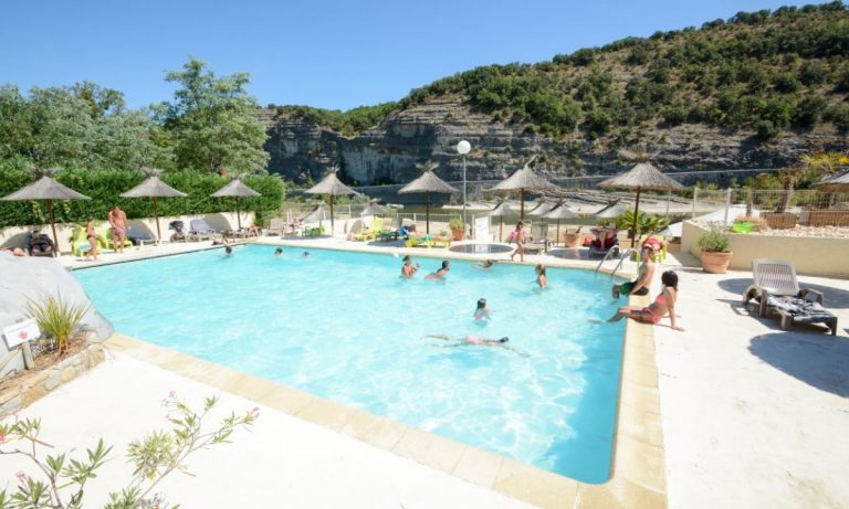 Camping Aloha Plage zwembad 768x461