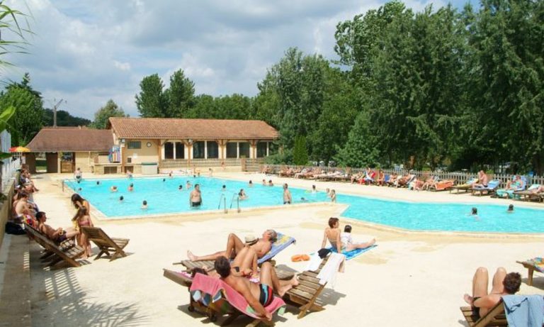 Camping Beau Rivage La Roque Gageac zwembad 768x461