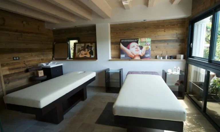Camping L Ardéchois Ardeche schoonheidssalon 768x461