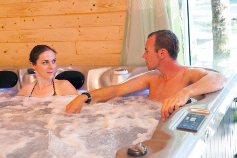Camping La Garenne Peyrignac wellness 768x512