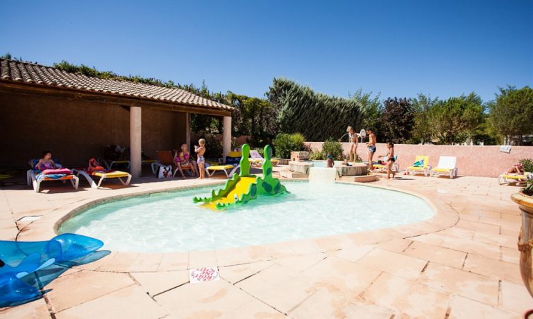 Camping La Nouzaréde waterspeeltuin 768x461