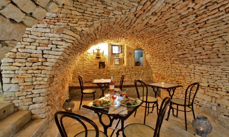 Camping La Paille Basse restaurant 768x461