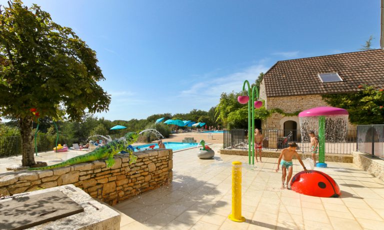 Camping La Paille Basse waterspeeltuin 768x461