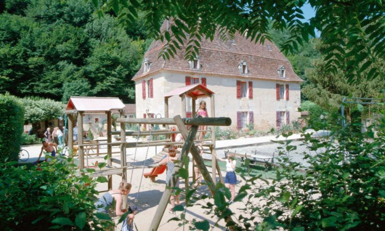 Camping La Riviere Dordogne speeltuin 768x461
