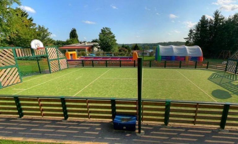 Camping Lac de Bouzey sportveld 768x465