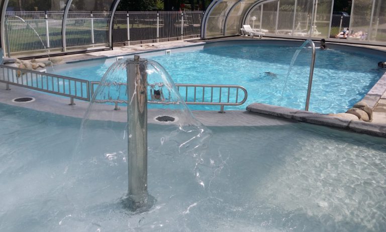 Camping Lac de Miel zwembad 768x461