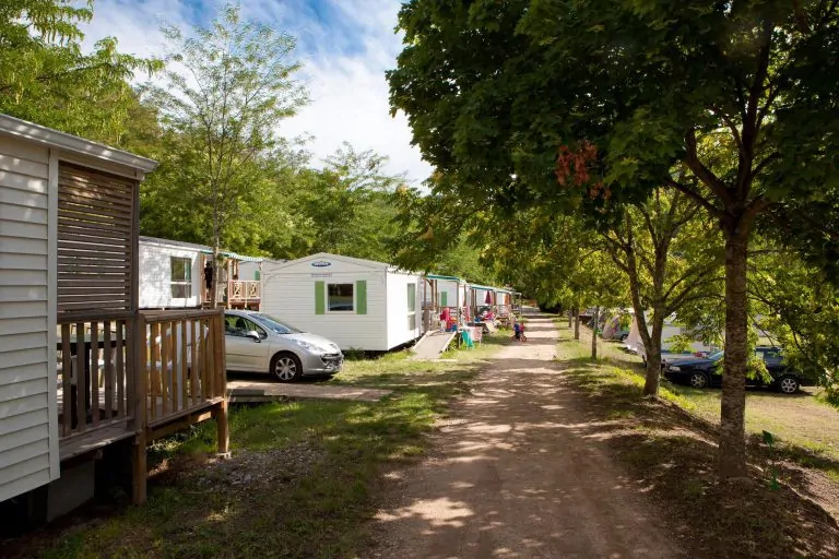 Camping Le Mas de Champel stacaravans 768x512