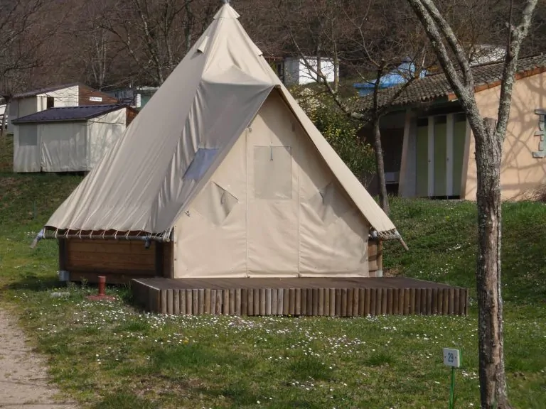Camping Le Mas de Champel tipi verhuur 768x576