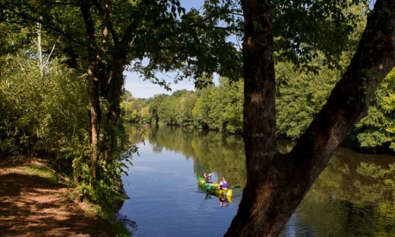 Camping Le Paradis kanovaren 768x461