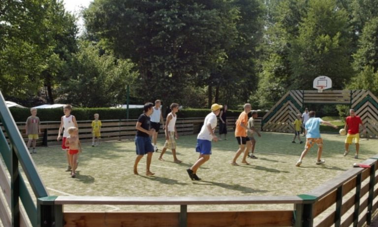 Camping Le Paradis sportveld 768x461