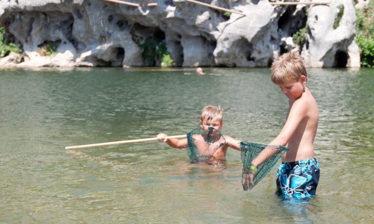 Camping Le Ranc Davaine vissen 768x461