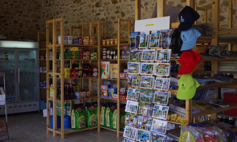 Camping Les Gorges du Chambon winkel 768x461