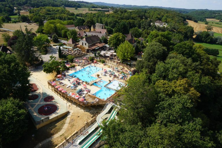 Camping Les Grottes De Roffy overzicht 3 768x512