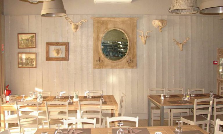 Camping Pomport Beach restaurant 768x461