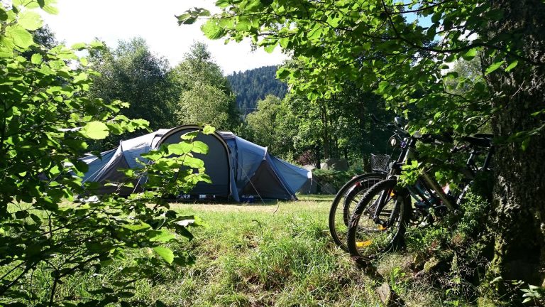 camping du haut des bluches staanplaatsen 768x432