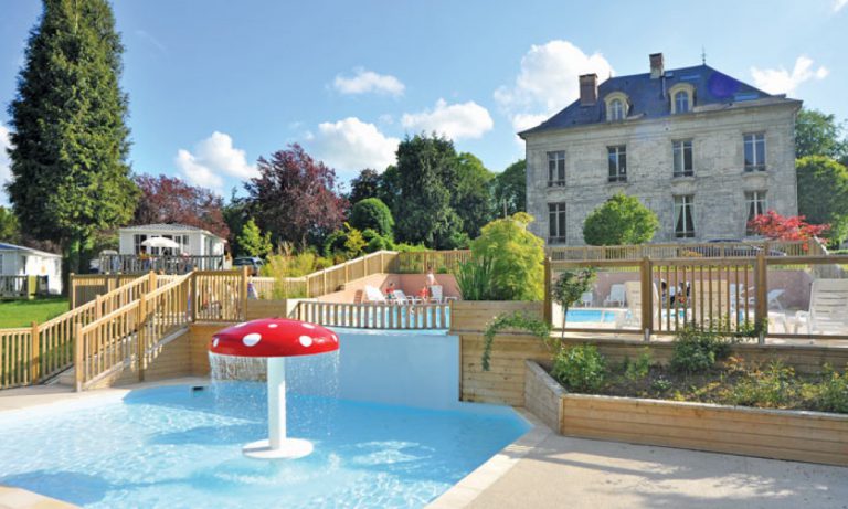 Camping Château Le Brevedent kinderbad 768x461