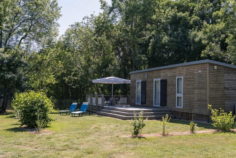 Camping Domaine de la Brèche stacaravan 768x513