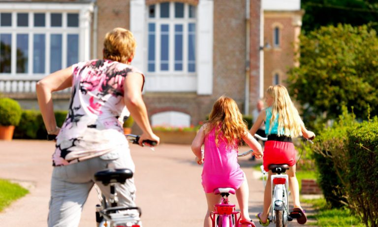 Camping Domaine du Chateau de Drancourt fietsverhuur 768x461