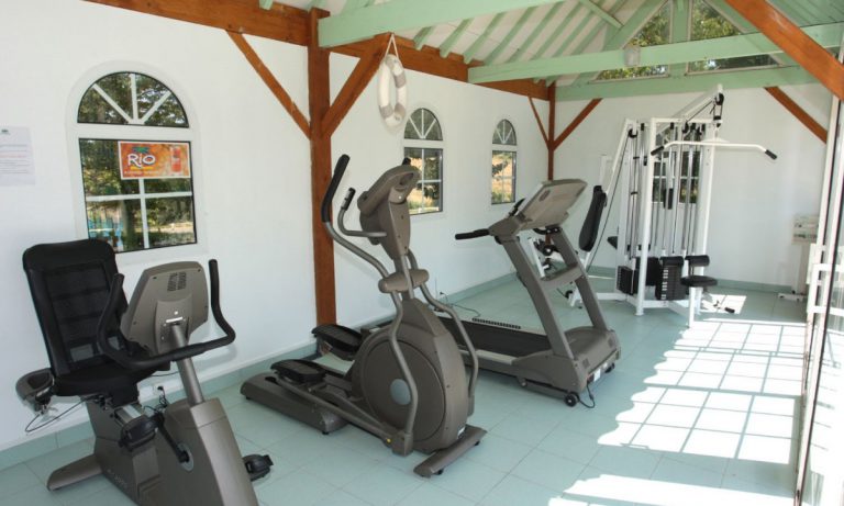 Camping Domaine du Chateau de Drancourt fitness 768x461