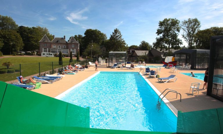 Camping Domaine du Chateau de Drancourt zwembad 768x461