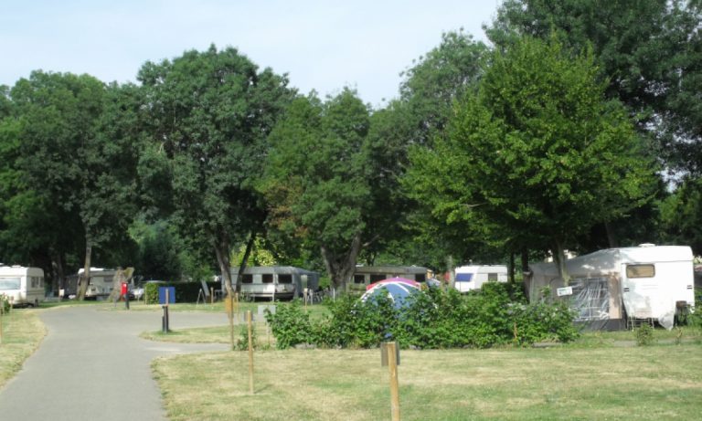 Camping Du Vieux Moulin staanplaatsen 768x461