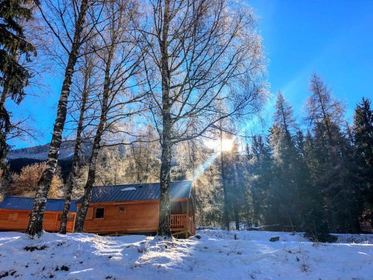 Camping Huttopia Bozel en Vanoise chalets te huur Fransealpen wintersport 768x576