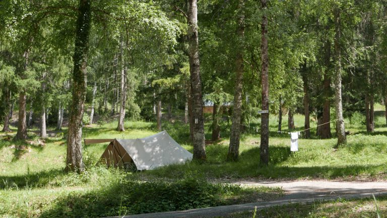 Camping Huttopia Bozel en Vanoise staanplaats 768x432