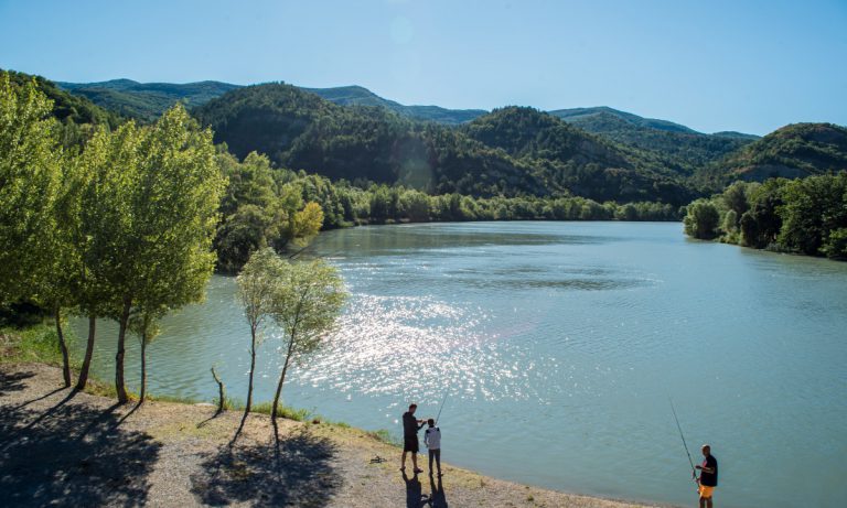 Camping L Hippocampe Volonne meer 768x461