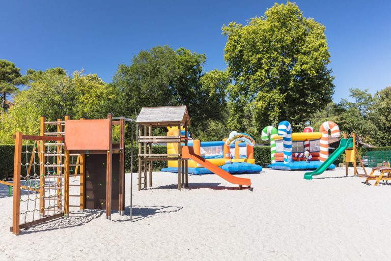 Camping La Clairiere La Tremblade speeltuin 768x513