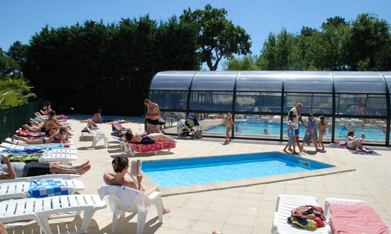 Camping La Clairiere La Tremblade zwembad 768x461