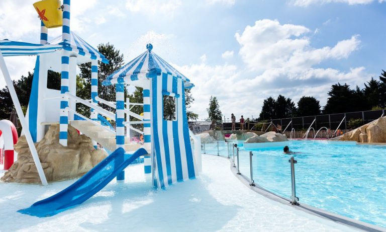 Camping La Roseraie waterspeeltuin 768x461