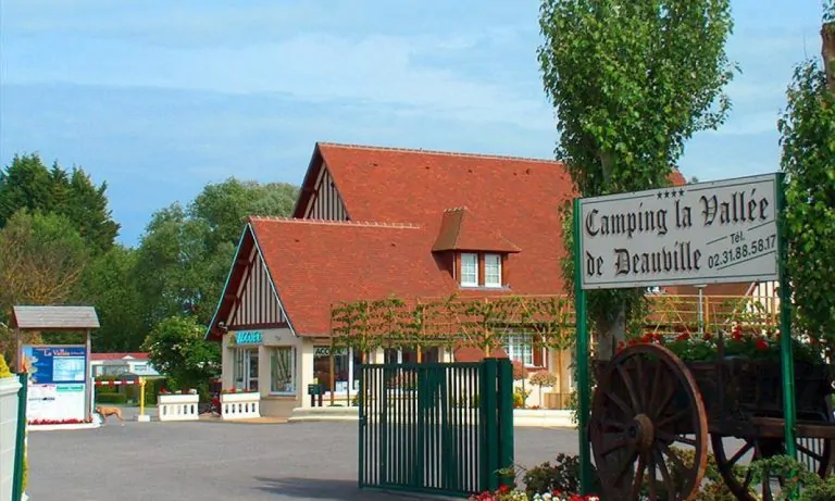 Camping La Vallée de Deauville entree 768x461