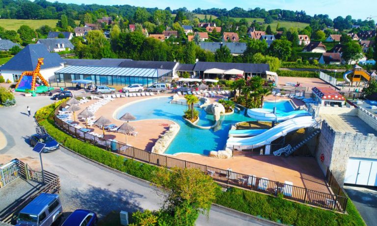 Camping La Vallée de Deauville zwembad 768x461