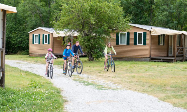 Camping Le Courounba stacaravan verhuur 768x461