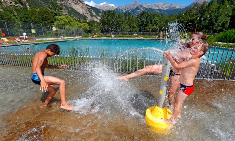 Camping Le Courounba waterspeeltuin 768x461