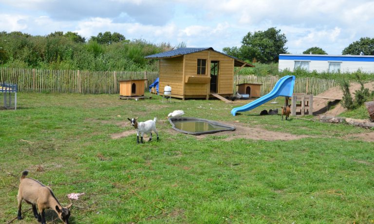 Camping Le Domaine de Léveno kinderboederij 768x461