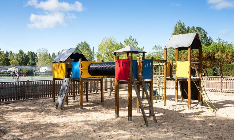 Camping Le Jard speeltuin 768x461