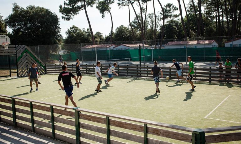 Camping Le Logis sportveld 768x461