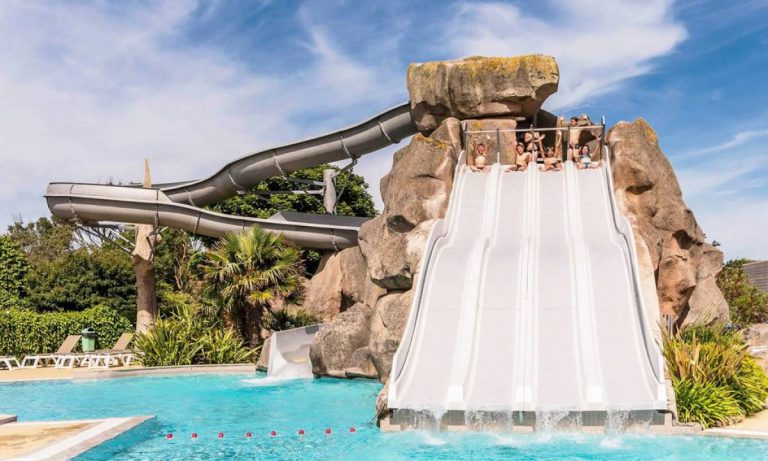 Camping Le Ranolien glijbanen 768x461