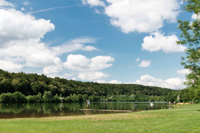 Camping Le Val de Bonnal meer 768x512