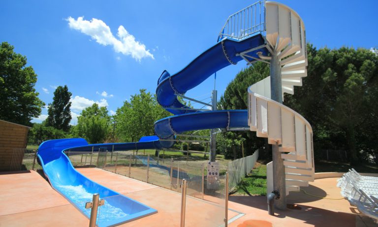Camping Le Val de Durance glijbaan 768x461