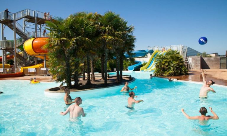 Camping Les Alizes zwembad 768x461