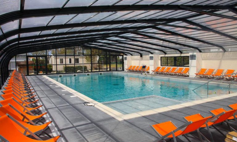 Camping Les Ecureuils overdektzwembad 2 768x461